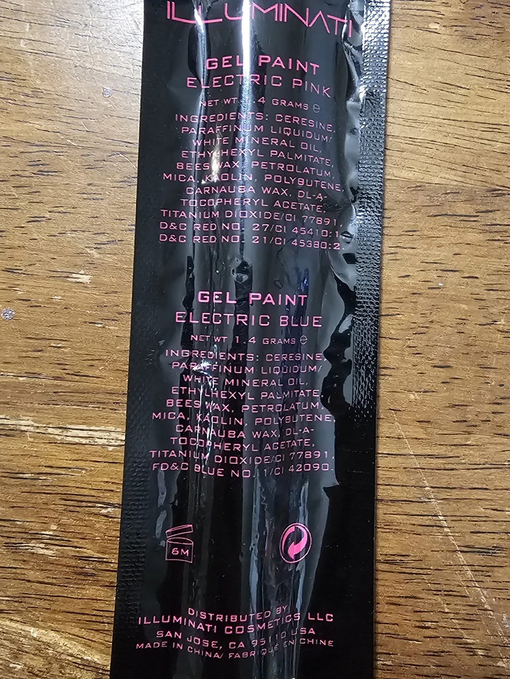 Illuminati Gel Paint Eyeliner Electric Pink and Electric Blue